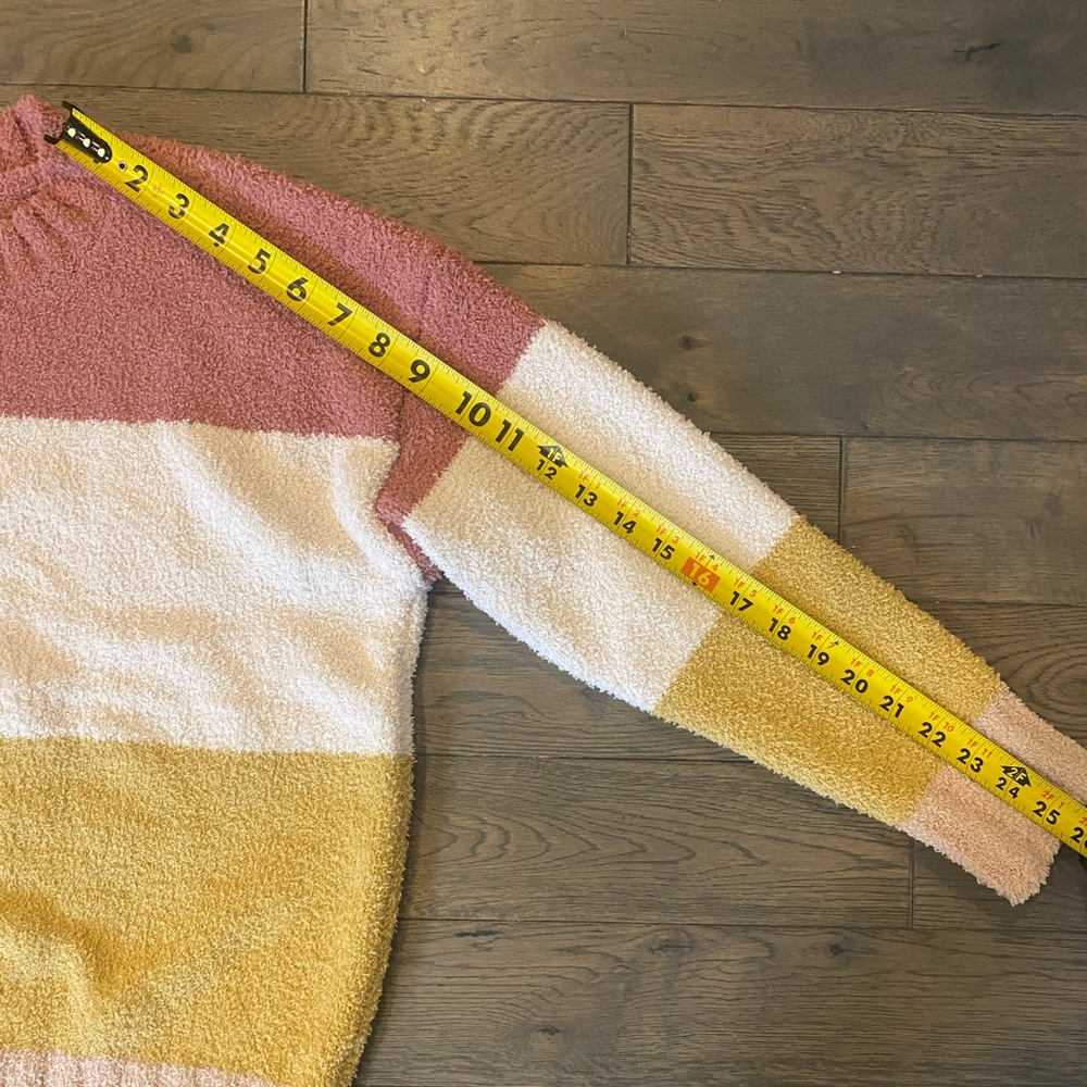 NWT Color Block Sweater - Picture 12 of 15